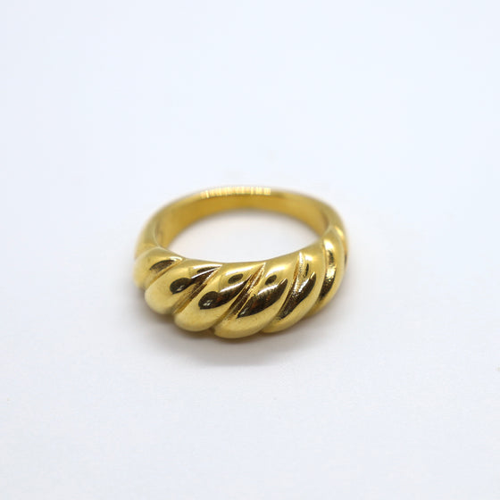 Croissant Ring